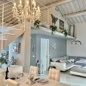 Whiteloft In Holiday home